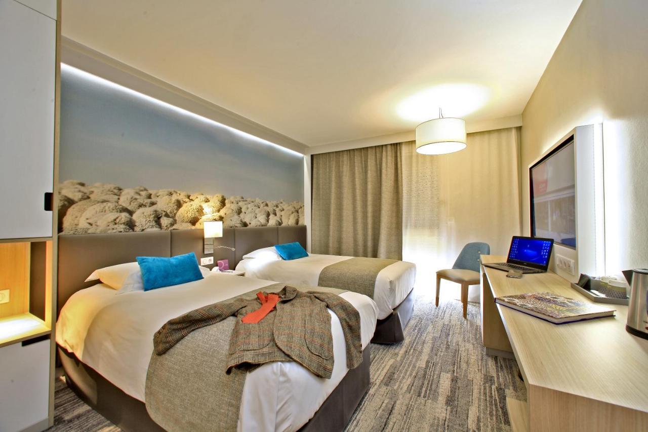 เมอร์เคียว กาสเทร ลอคซิตาน Hotel กัสทร์ ภายนอก รูปภาพ